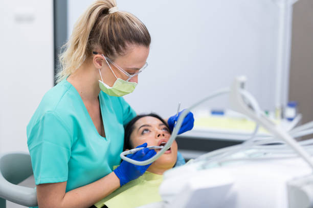 Best Holiday Emergency Dentist in Oak View, CA